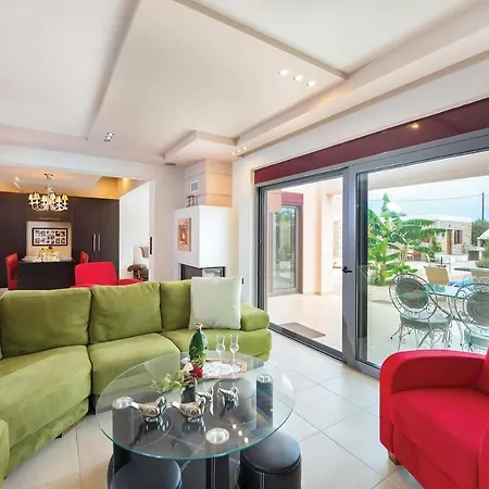 Chrysa Afando